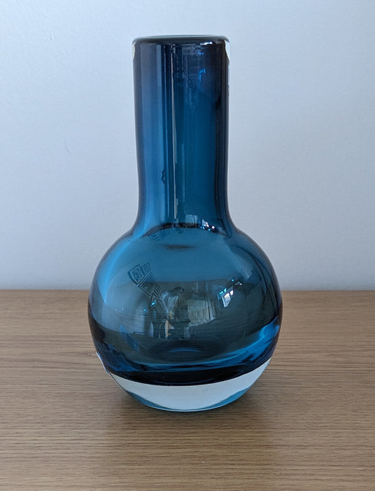 Dutz masa small blue vase