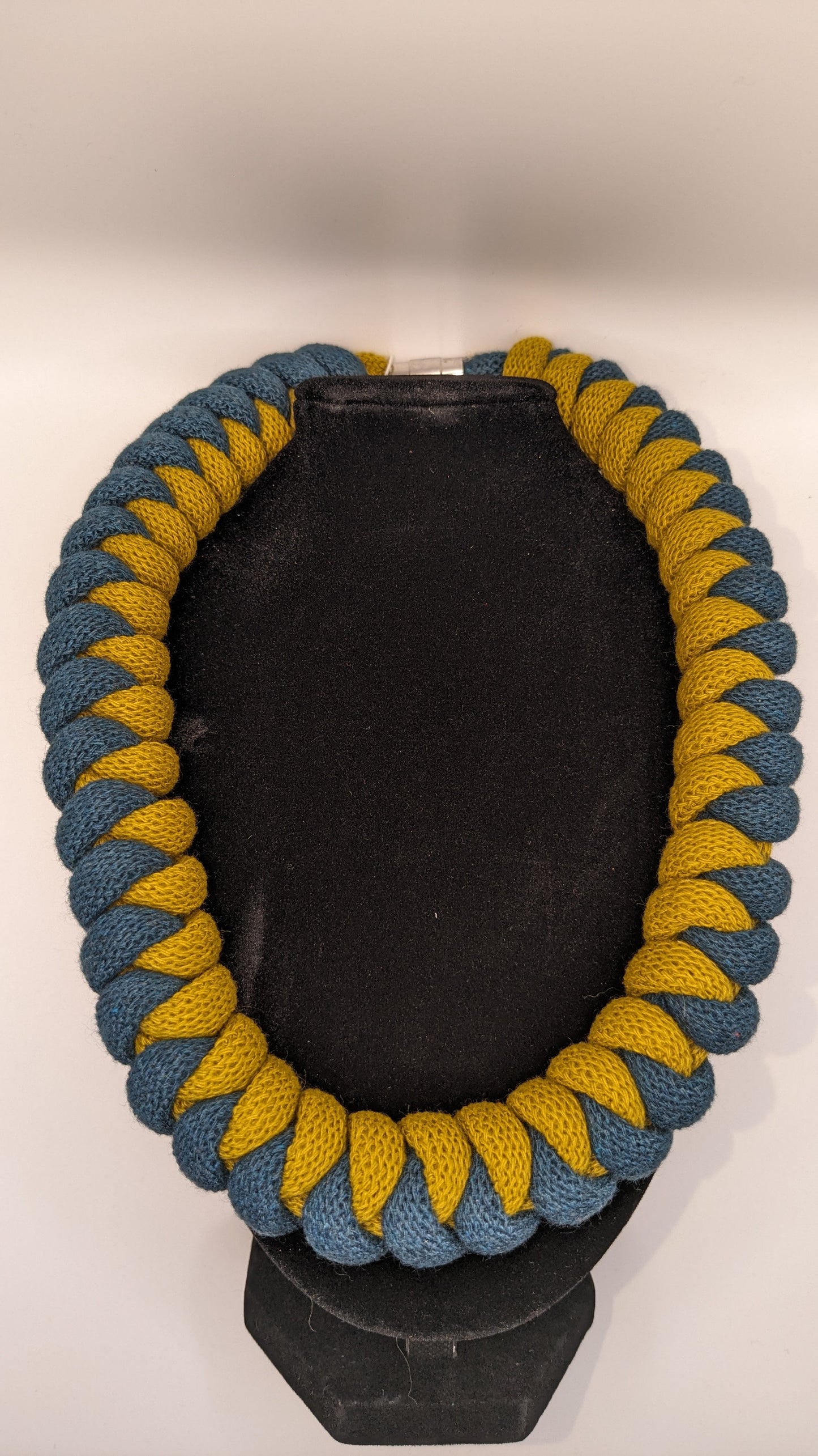 Recycled cotton necklace